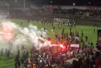 Suasana kericuhan terjadi usai laga kandang PSM vs Persib Bandung