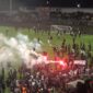 Suasana kericuhan terjadi usai laga kandang PSM vs Persib Bandung