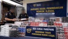 Foto hasil penelusuran Ai yang menggambarkan Bea Cukai Parepare berhasil menyita puluhan dos rokok ilegal hasil operasi bersama di wilayah Sulbar