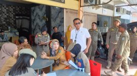 Petugas Satpol-PP mendata ASN ditemukan nongkrong di warkop saat jam kerja