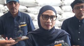 Pincab Bulog Parepare, Rahmi Mangerang saat diwawancarai awak media