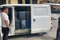 Aparat Polres Parepare mengamankan satu unit kendaraan Grand Max berisi solar subsidi yang rencananya akan diselndupkan ke kabupaten Pinrang