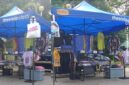 Berdiri tenant The Siolo Clothing and Design di kawasan pantai ujung Batu kabupaten Barru