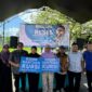 Anggota DPRD Kota Parepare, Sulawesi selatan Asy’ari Abdullah menyerahkan bantuan kursi secara simolis di tngah resesnya