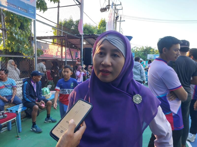 Manager ULP Mattirotasi, Adriani yang juga ketua Srikandi PLN UP3 Parepare saat diwawancarai
