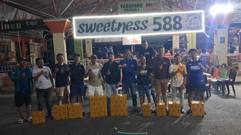 Foto bersama pemenang tournamen domino