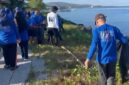 Aksi bersih-bersih pantai pengurus DPC Demokrat Parepare di kawasan pesisir Taman Mattirotasi kota Parepare dalam rangka songsong HUT ke-25 Partai Demokrat