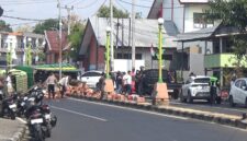 Kondisi truk terbalik dalam peristiwa kecelakaan